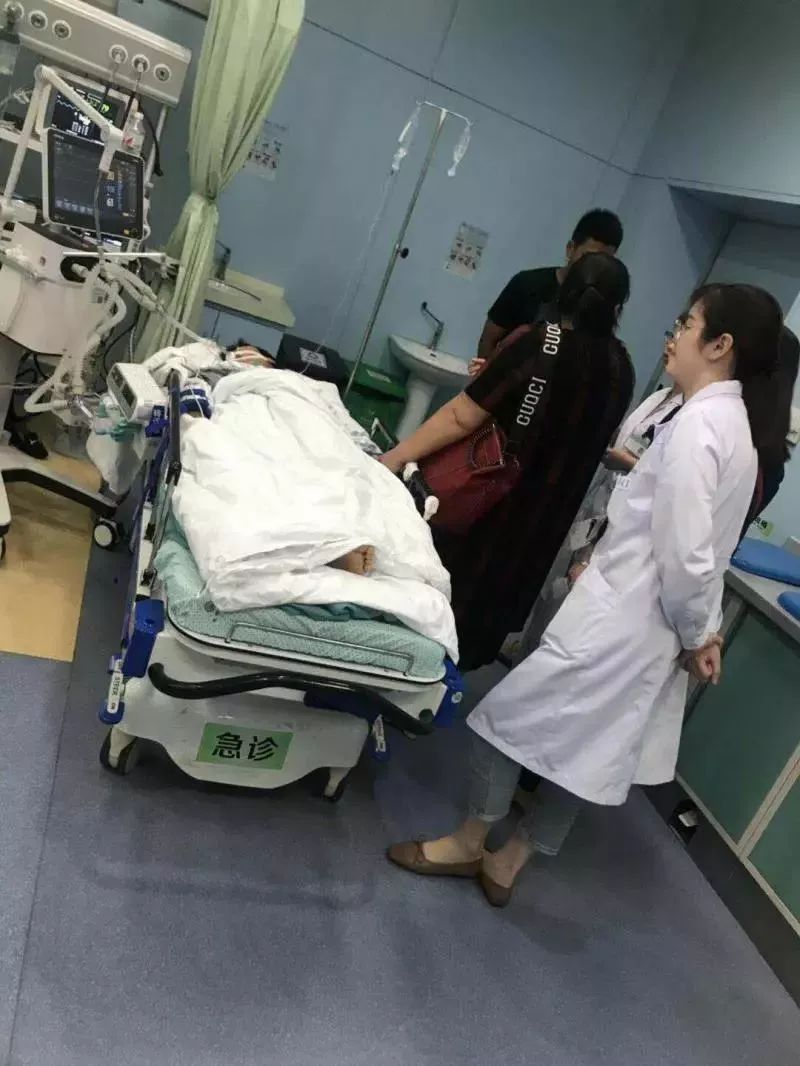 27歲小伙凌晨上吐下瀉進ICU